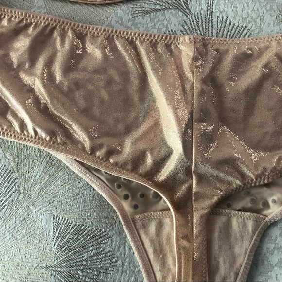 Victorias Secret crystal shimmer bra and panty set New - Picture 10 of 11